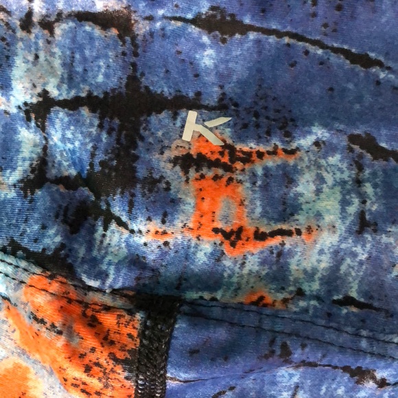 (EUC) Koral snakeskin print cropped leggings small - Picture 6 of 6